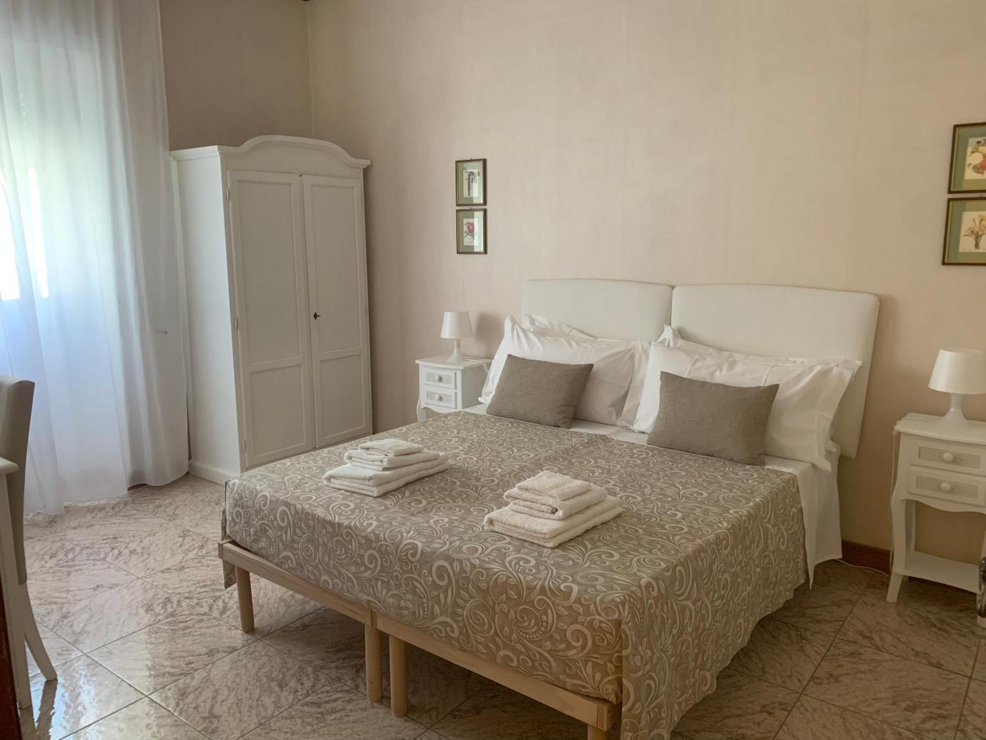 Porta Napoli Rooms Lecce Luaran gambar